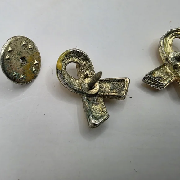 Yellow Ribbon Pins - Picture 5 of 10